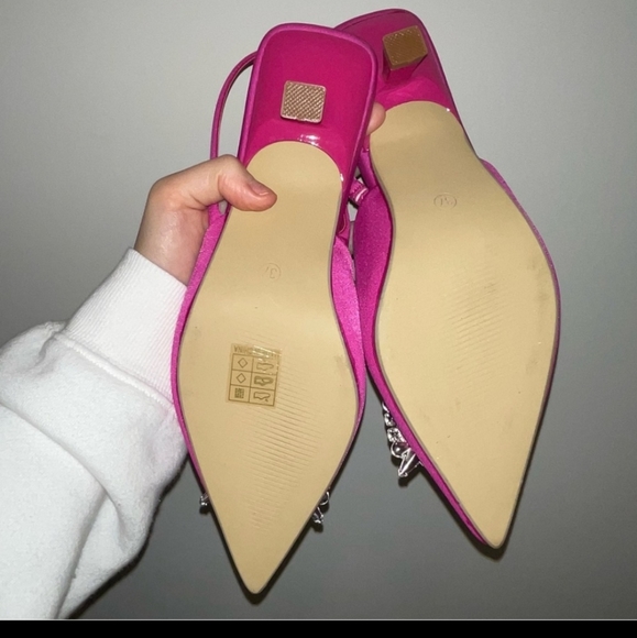 Crystal embellish kitty Heel - Picture 4 of 4